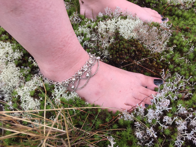 bare feet on island